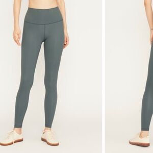 Everlane’s the perform legging